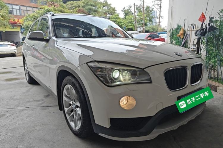 Used BMW X1 2014 sDrive18i Leading Model Front Right 45 Deg