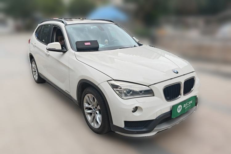 Used BMW X1 2014 sDrive18i Leading Model Front Right 45 Deg