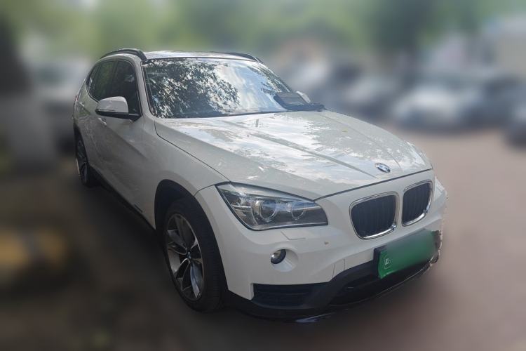 Used BMW X1 2014 xDrive20i Sports Design Package Front Right 45 Deg