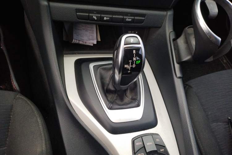 Used BMW X1 2014 sDrive18i Fashion Model Gear Lever