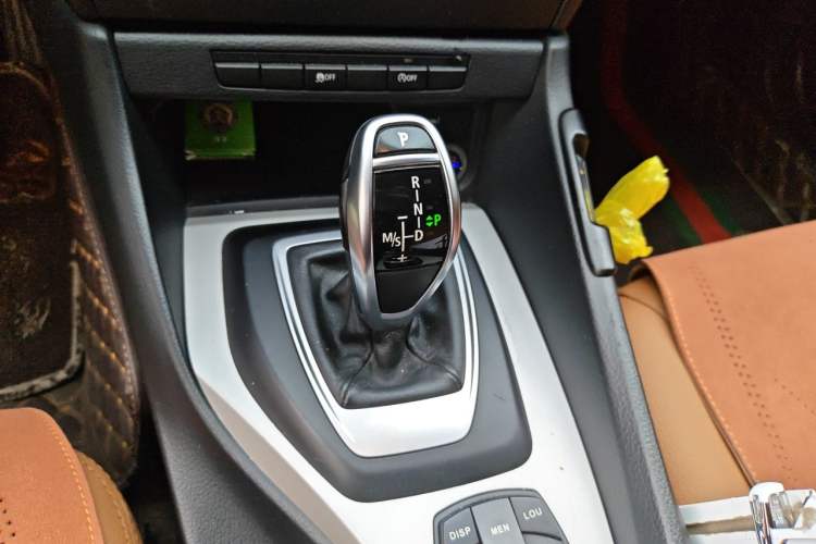 Used BMW X1 2014 sDrive18i Fashion Model Gear Lever