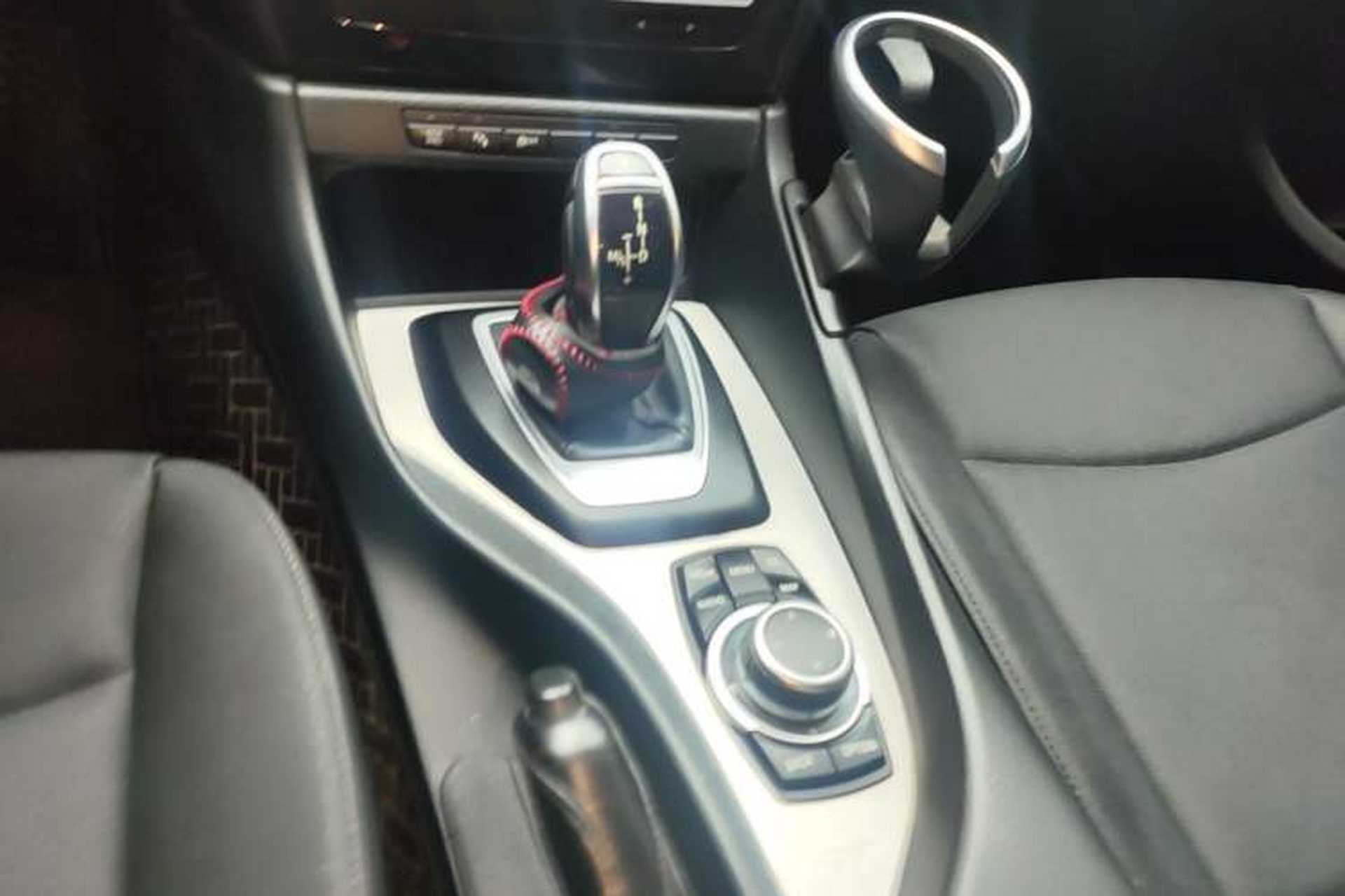 Used BMW X1 2014 sDrive18i Leading Model Gear Lever