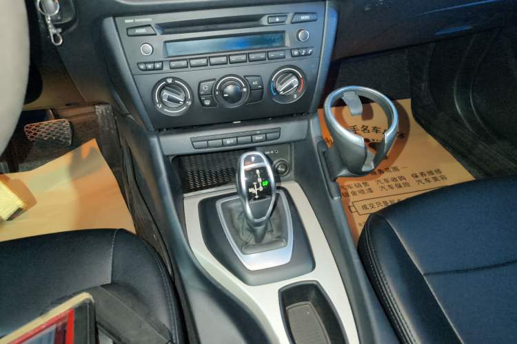 Used BMW X1 2014 sDrive18i Fashion Model Gear Lever