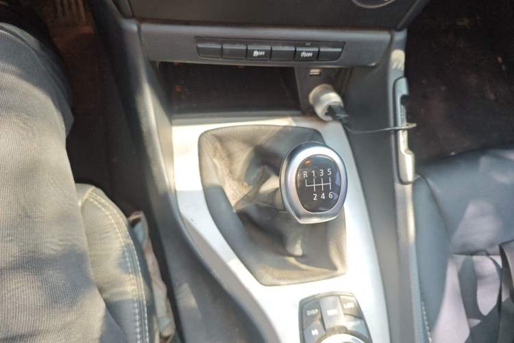 Used BMW X1 2014 sDrive18i manual model Gear Lever