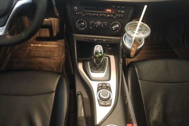 Used BMW X1 2014 sDrive18i Fashion Model Gear Lever
