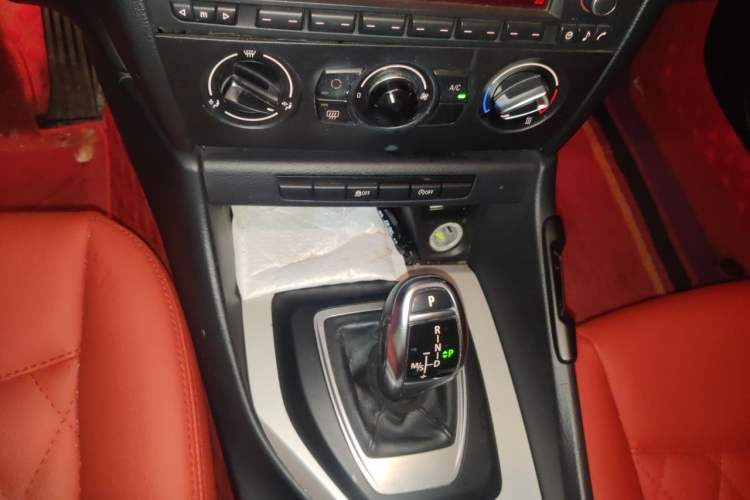 Used BMW X1 2014 sDrive18i Fashion Model Gear Lever