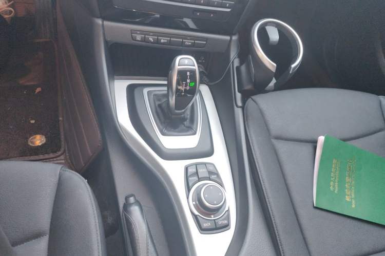 Used BMW X1 2014 sDrive18i Fashion Model Gear Lever