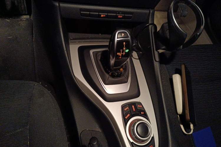 Used BMW X1 2014 sDrive18i Fashion Model Gear Lever