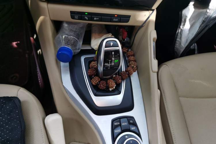 Used BMW X1 2014 sDrive18i Fashion Model Gear Lever