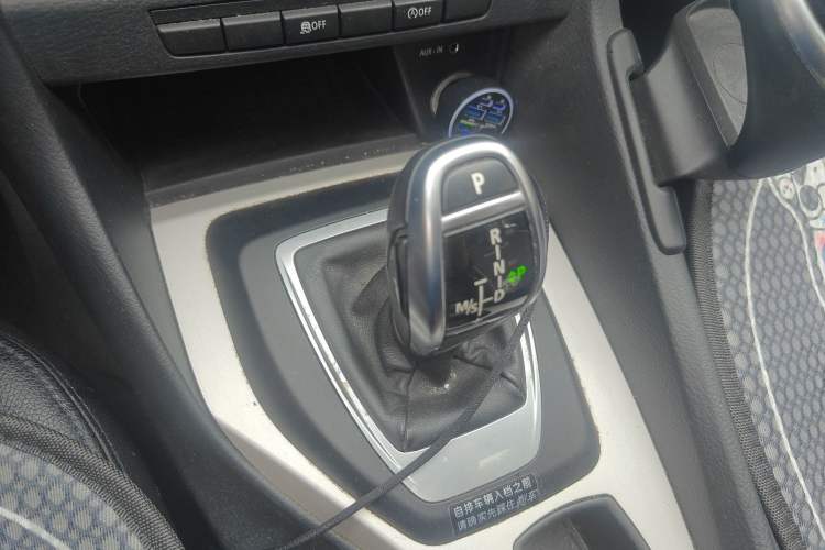 Used BMW X1 2014 sDrive18i Fashion Model Gear Lever