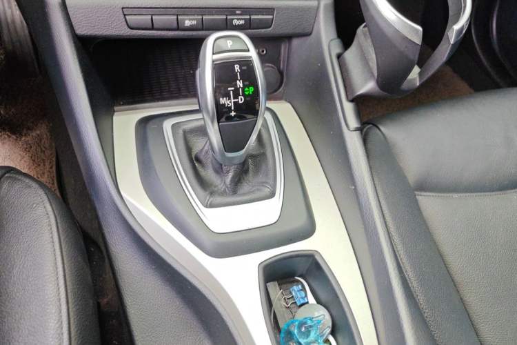 Used BMW X1 2014 sDrive18i Fashion Model Gear Lever