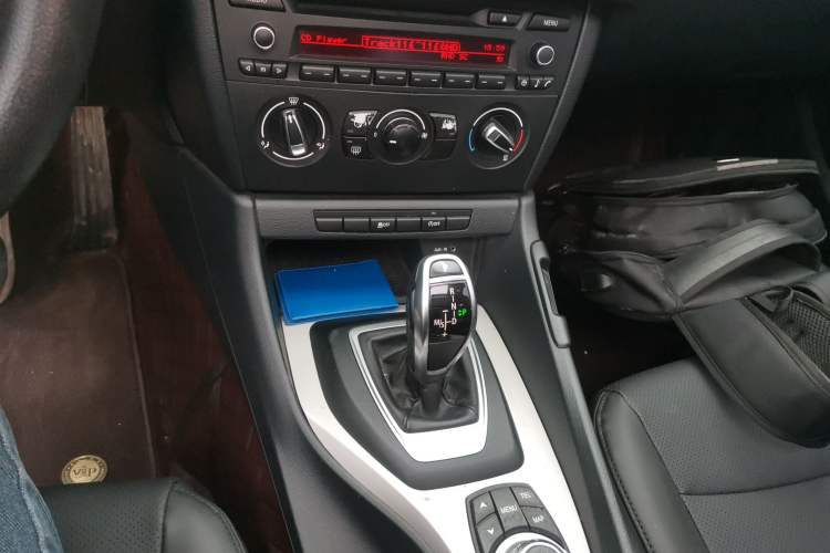 Used BMW X1 2014 sDrive18i Fashion Model Gear Lever
