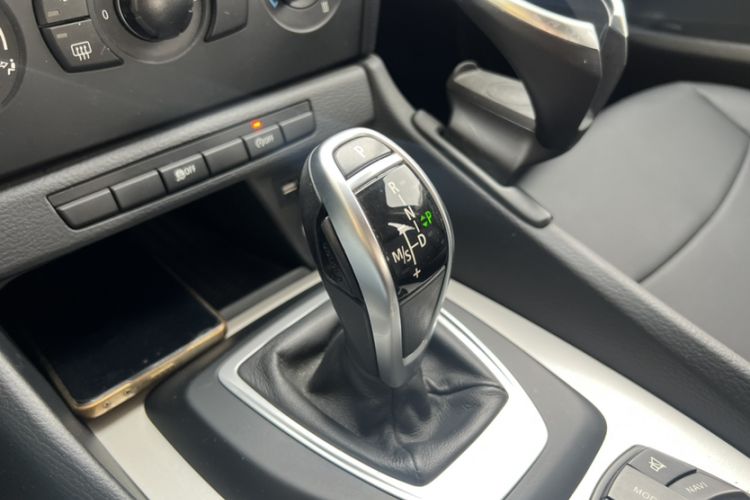 Used BMW X1 2014 sDrive18i Fashion Model Gear Lever