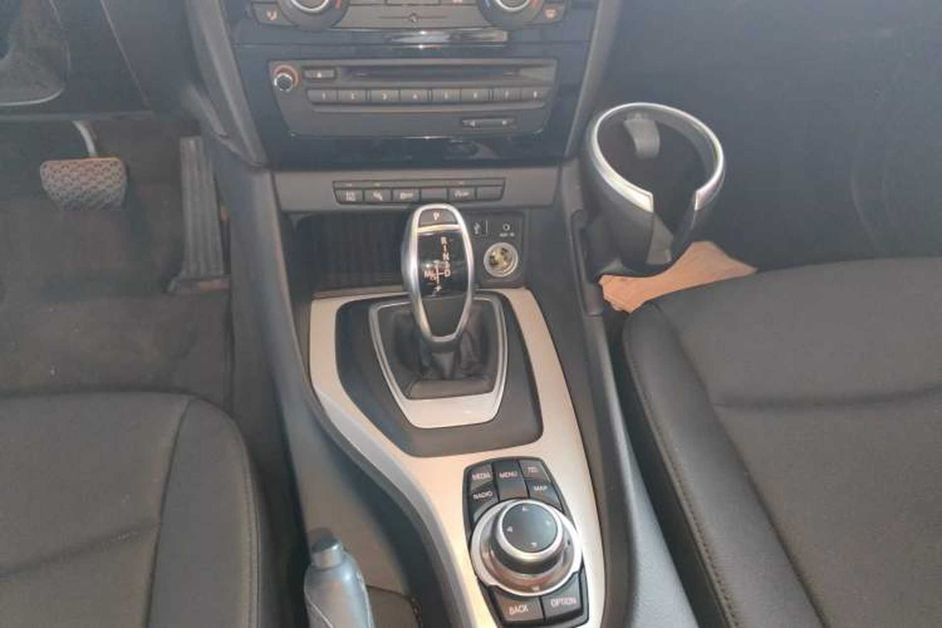 Used BMW X1 2014 sDrive18i Leading Model Gear Lever