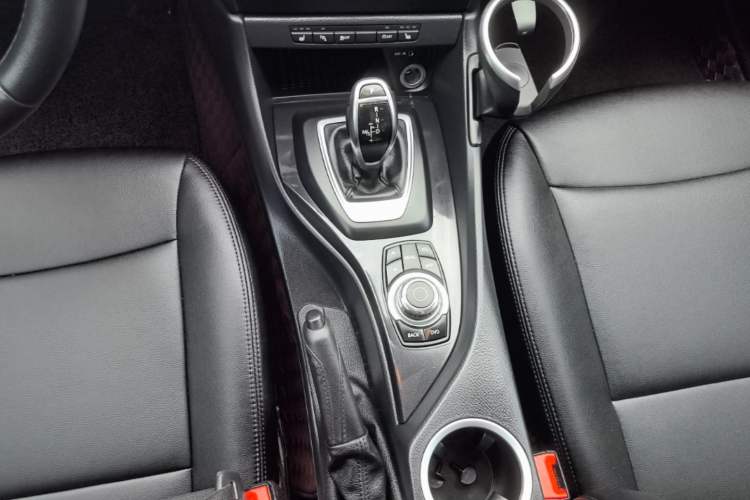 Used BMW X1 2014 sDrive18i Fashion Model Gear Lever
