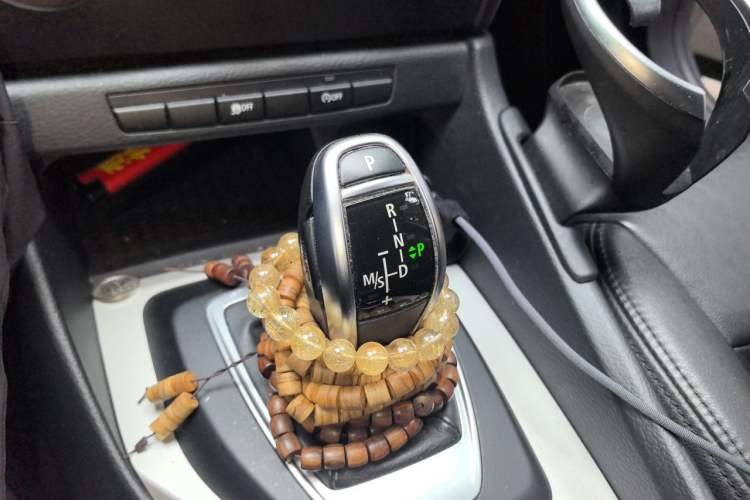 Used BMW X1 2014 sDrive18i Leading Model Gear Lever