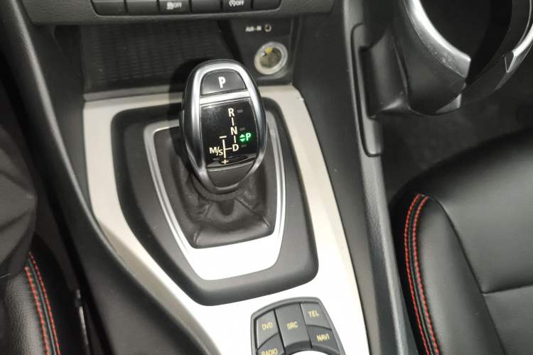 Used BMW X1 2014 sDrive18i Fashion Model Gear Lever