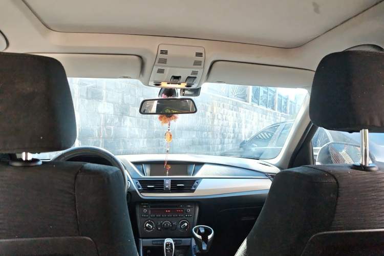 Used BMW X1 2014 sDrive18i Fashion Model Headliner