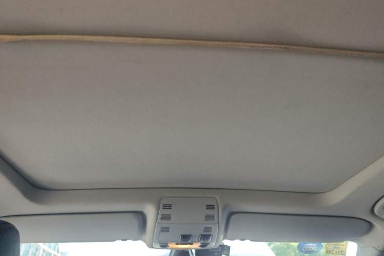 Used BMW X1 2014 sDrive18i manual model Headliner