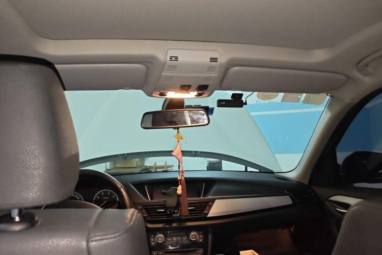 Used BMW X1 2014 sDrive18i Leading Model Headliner