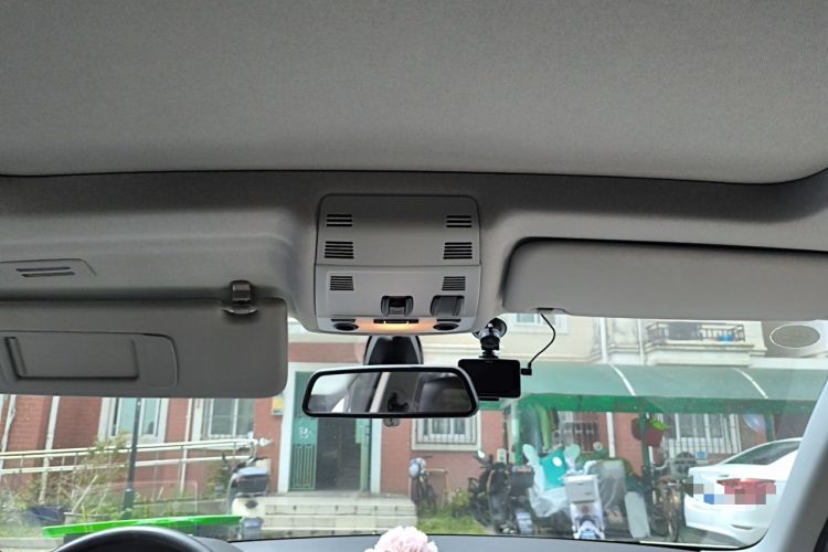 Used BMW X1 2014 sDrive18i manual model Headliner
