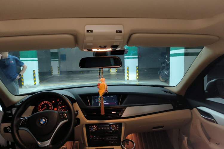 Used BMW X1 2014 sDrive18i Leading Model Headliner