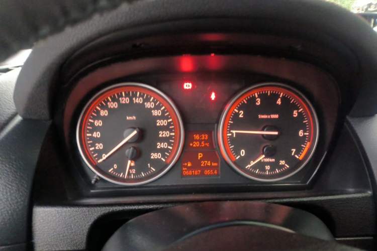 Used BMW X1 2014 sDrive18i Sports Design Package Instrument Cluster