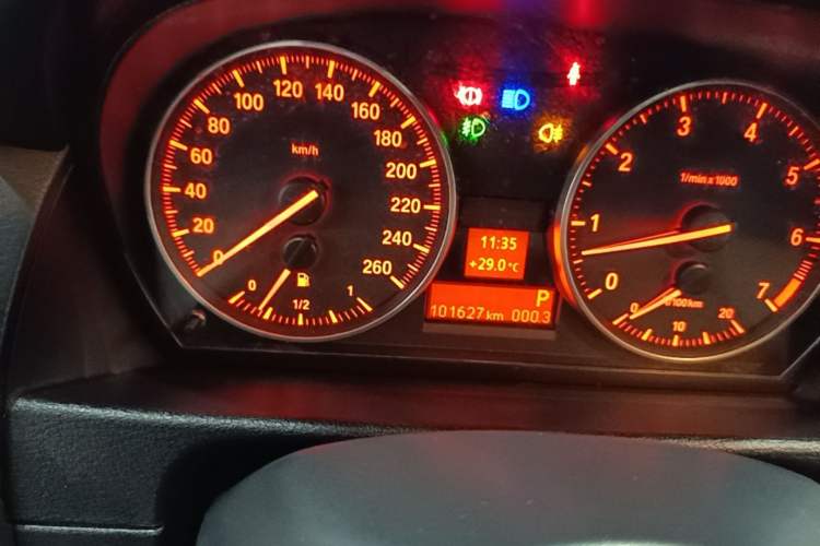 Used BMW X1 2014 sDrive18i Leading Model Instrument Cluster