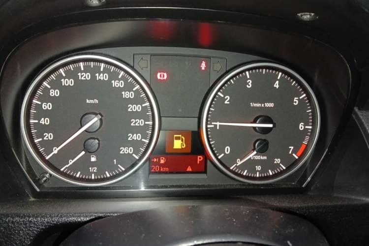 Used BMW X1 2014 sDrive18i Fashion Model Instrument Cluster