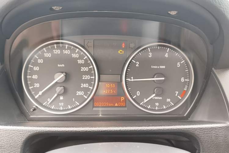 Used BMW X1 2014 sDrive18i Fashion Model Instrument Cluster