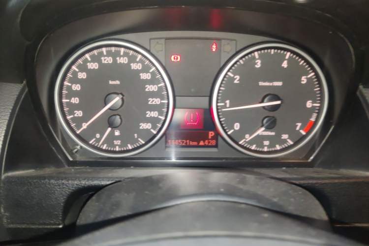 Used BMW X1 2014 sDrive18i Fashion Model Instrument Cluster