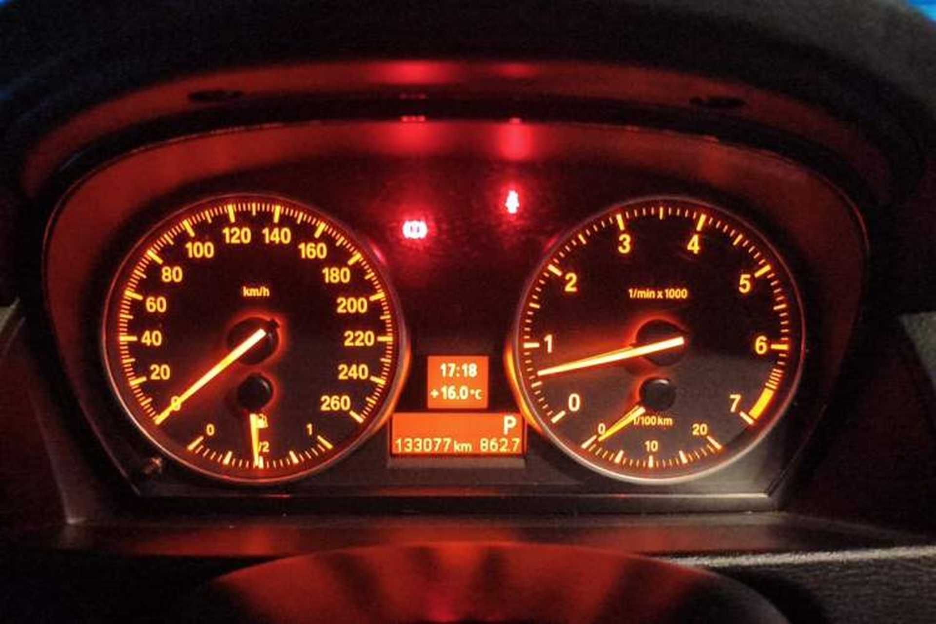 Used BMW X1 2014 sDrive18i Leading Model Instrument Cluster