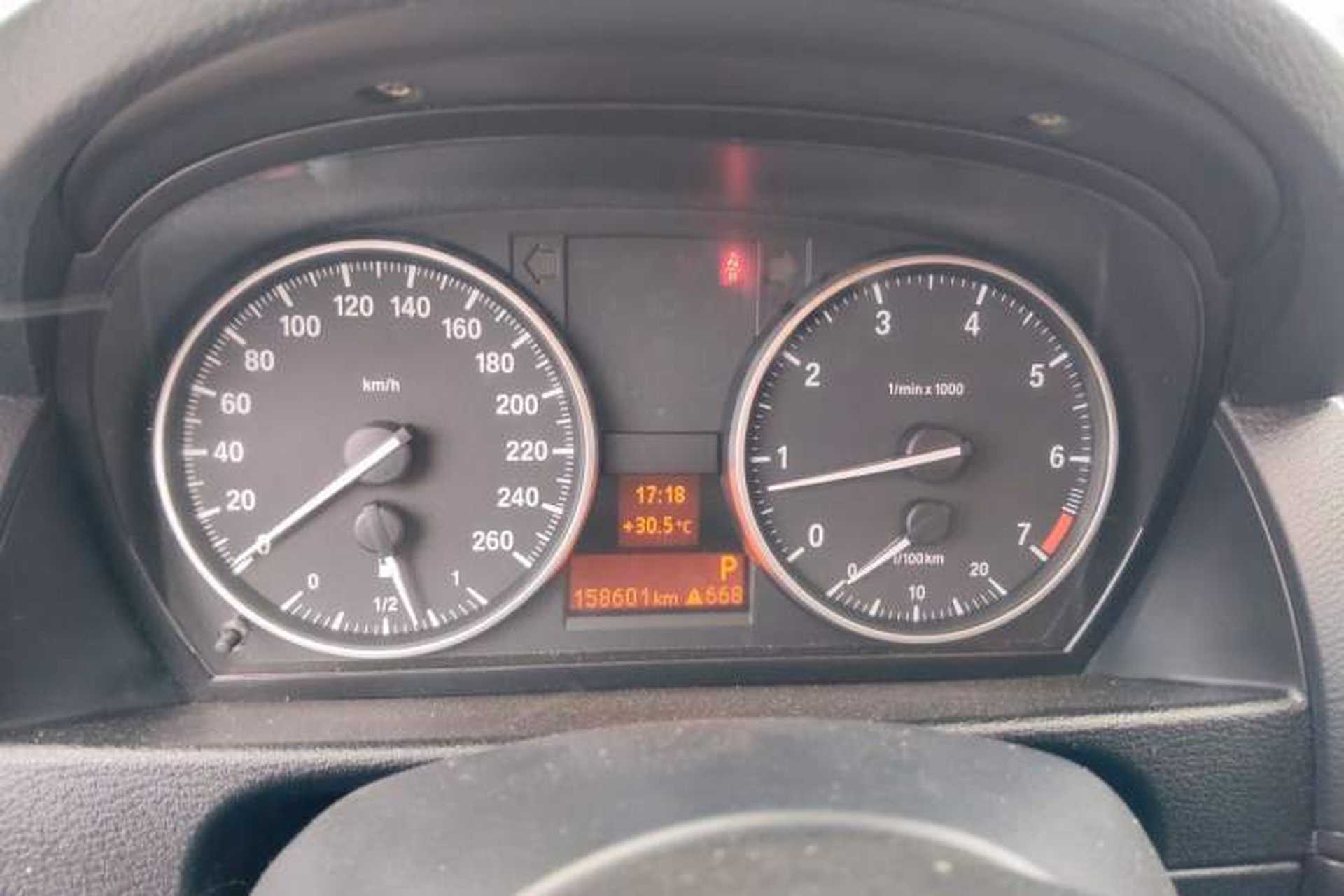 Used BMW X1 2014 sDrive18i Fashion Model Instrument Cluster