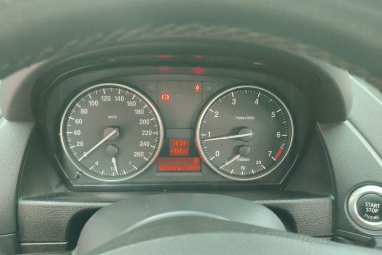 Used BMW X1 2014 sDrive18i Fashion Model Instrument Cluster