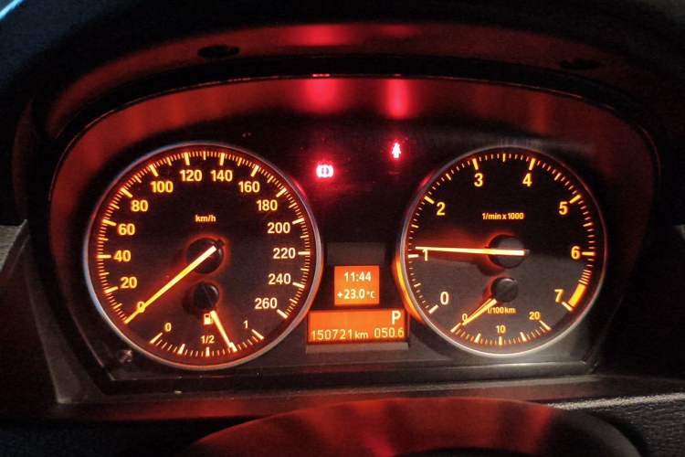 Used BMW X1 2014 sDrive18i Leading Model Instrument Cluster