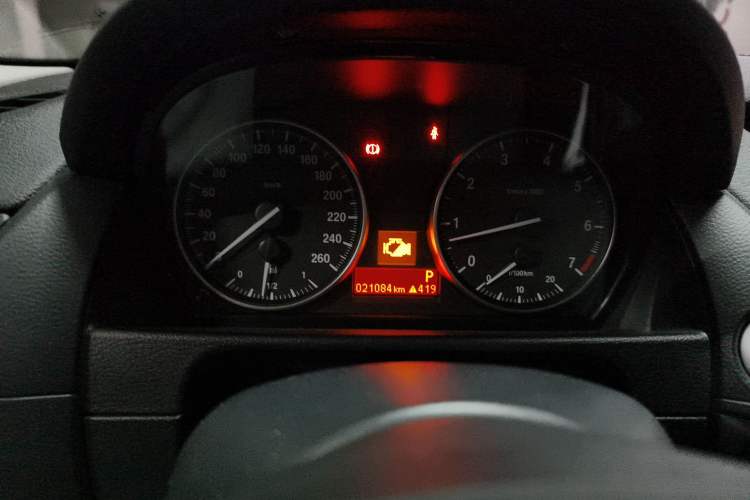 Used BMW X1 2014 sDrive18i Fashion Model Instrument Cluster