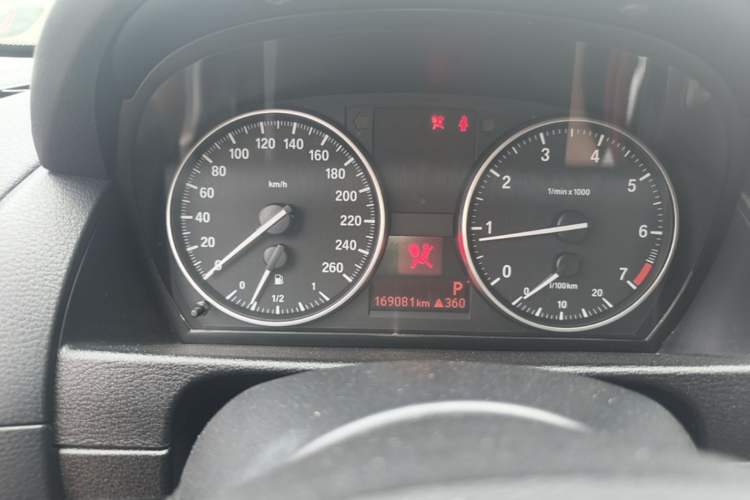Used BMW X1 2014 sDrive18i Fashion Model Instrument Cluster