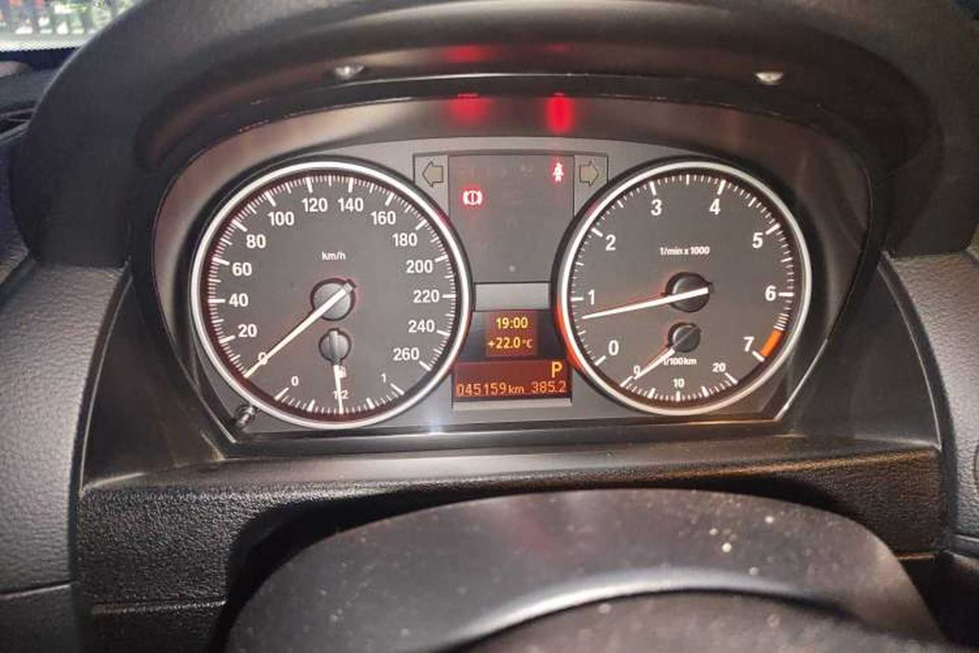 Used BMW X1 2014 sDrive18i Leading Model Instrument Cluster