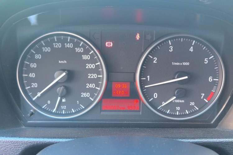 Used BMW X1 2014 sDrive18i Leading Model Instrument Cluster