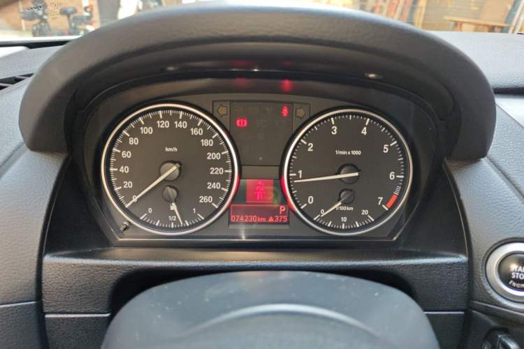 Used BMW X1 2014 sDrive18i Fashion Model Instrument Cluster