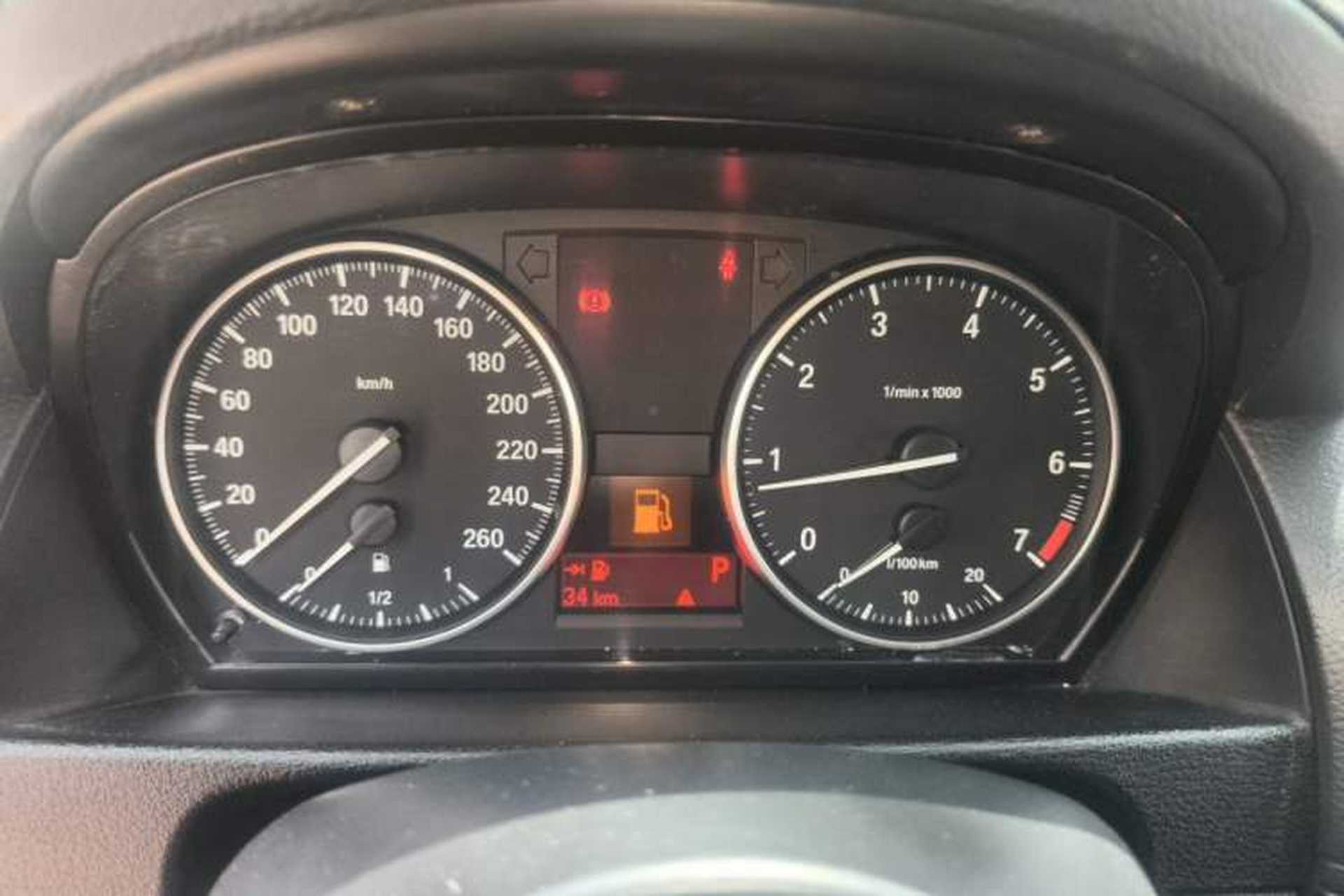 Used BMW X1 2014 sDrive18i Fashion Model Instrument Cluster