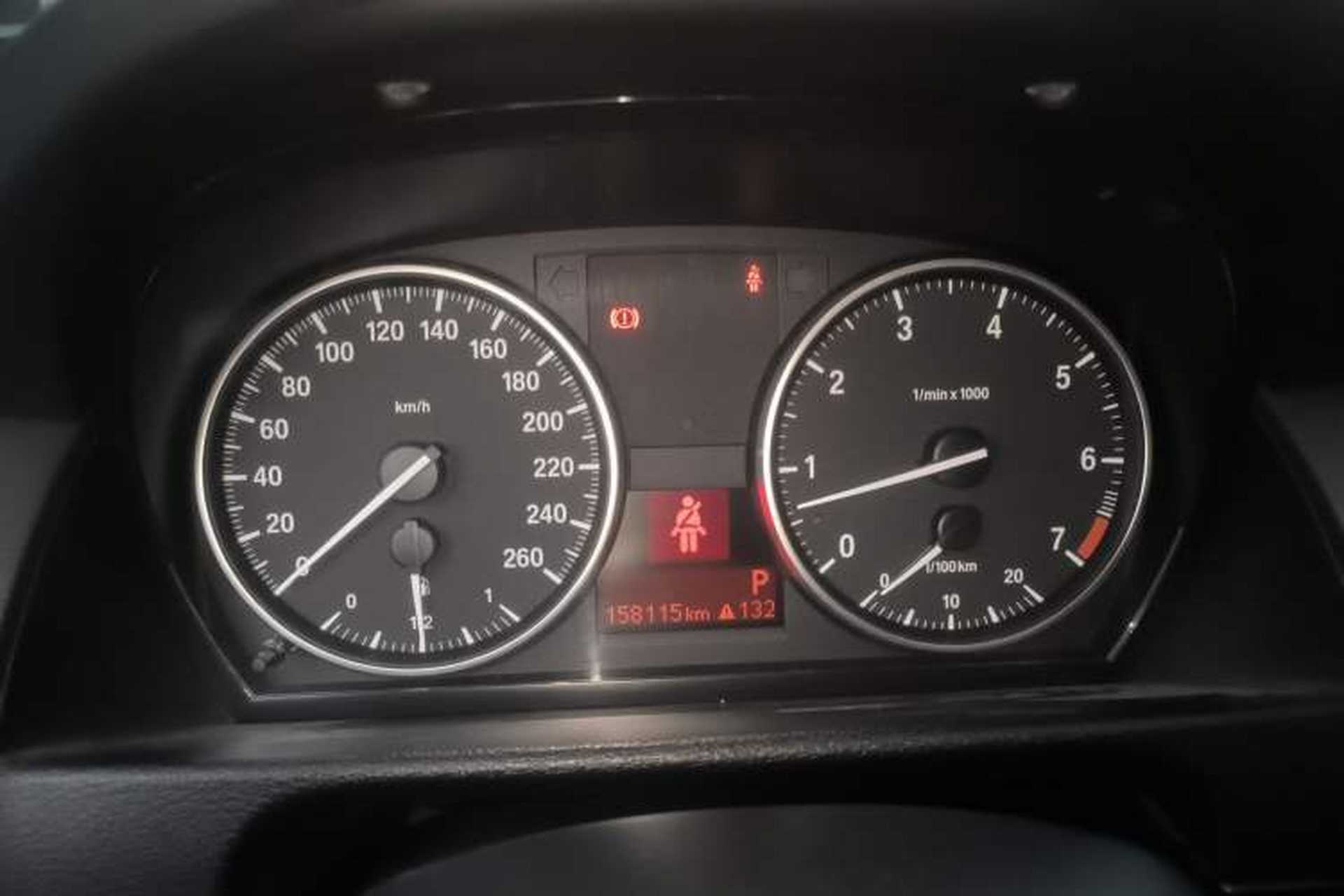 Used BMW X1 2014 sDrive18i Fashion Model Instrument Cluster
