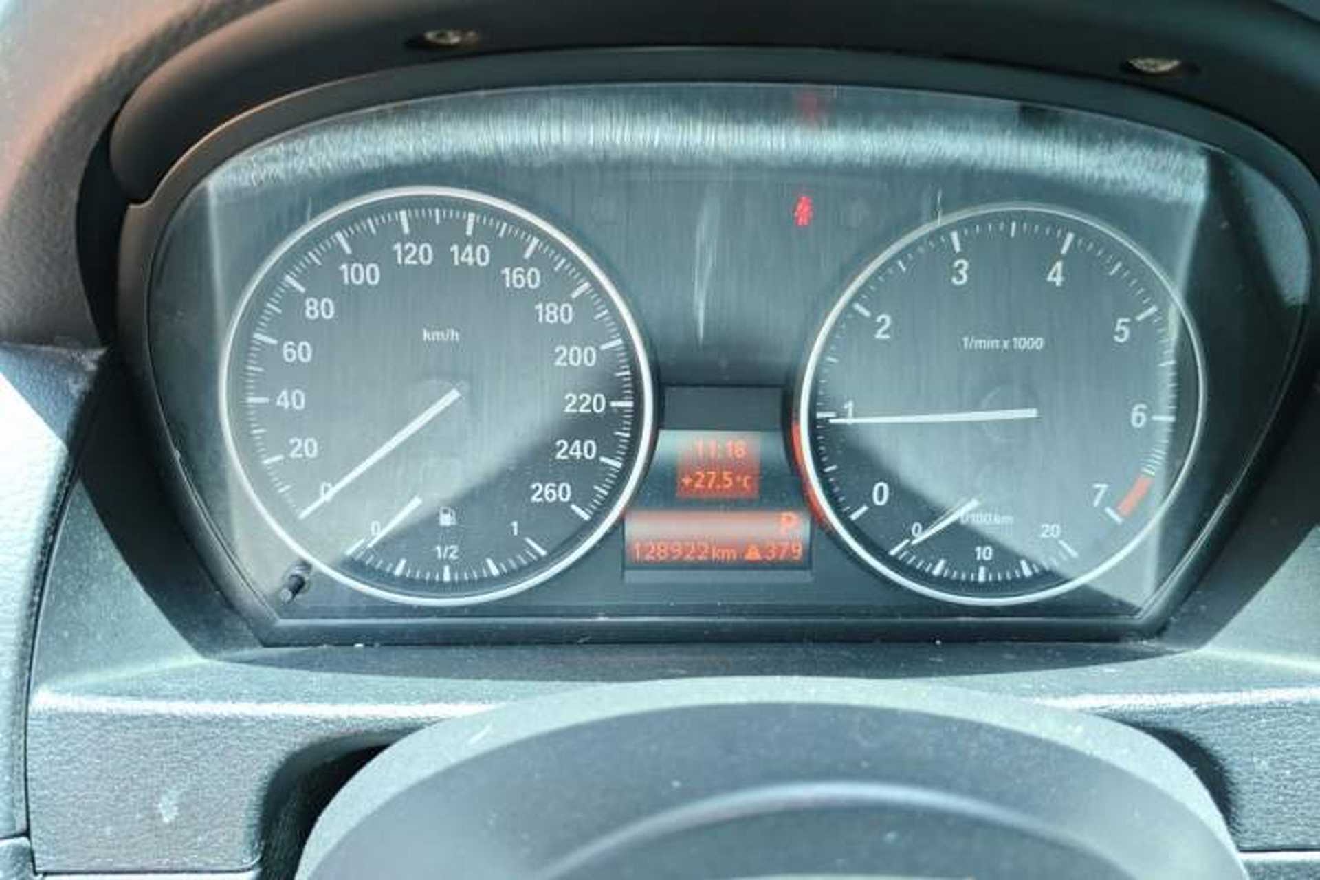 Used BMW X1 2014 sDrive18i Fashion Model Instrument Cluster