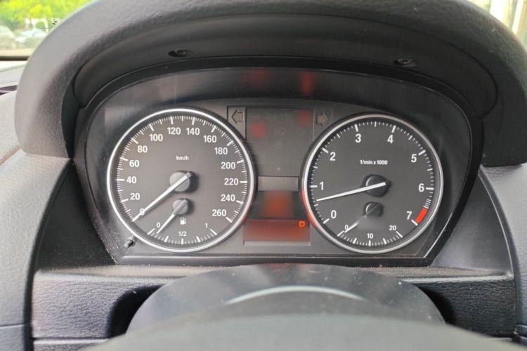 Used BMW X1 2014 sDrive18i Fashion Model Instrument Cluster