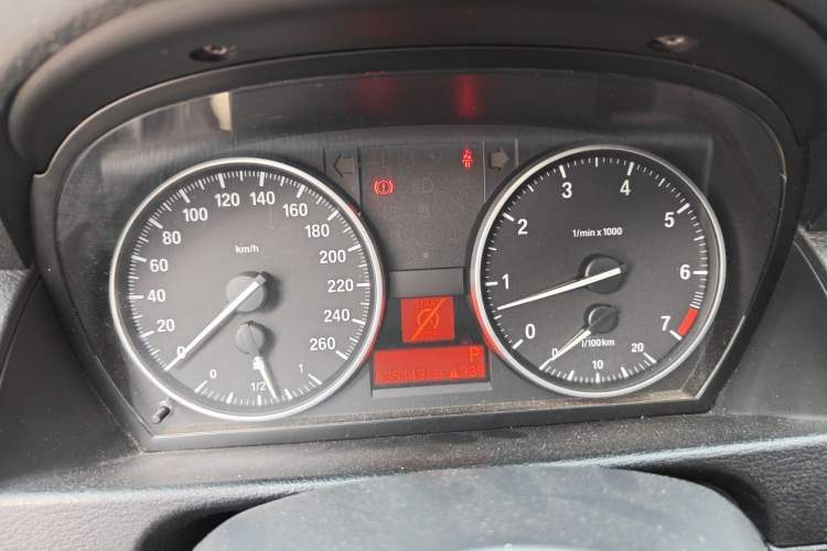 Used BMW X1 2014 sDrive18i Fashion Model Instrument Cluster