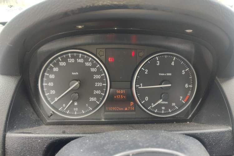 Used BMW X1 2014 sDrive18i Fashion Model Instrument Cluster