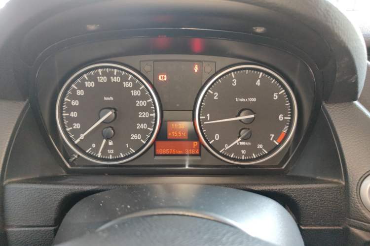 Used BMW X1 2014 sDrive18i Leading Model Instrument Cluster