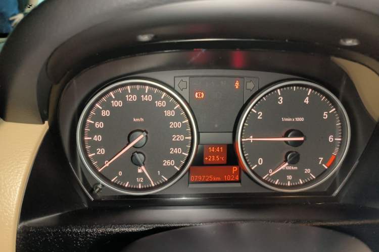 Used BMW X1 2014 sDrive18i Leading Model Instrument Cluster