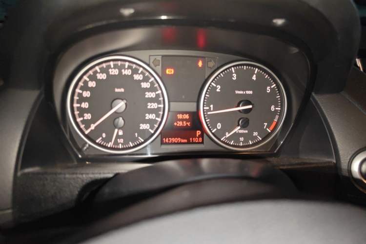 Used BMW X1 2014 sDrive18i Leading Model Instrument Cluster