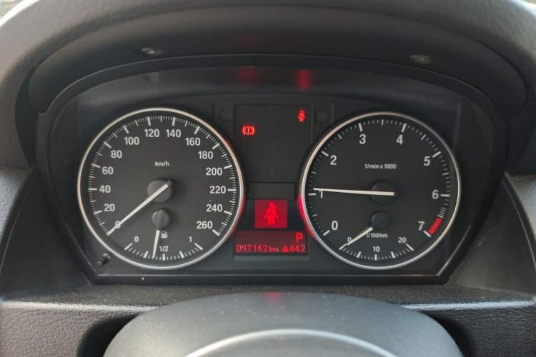 Used BMW X1 2014 sDrive18i Leading Model Instrument Cluster